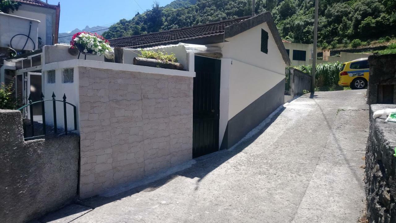 Villa A Casa Da Avo... à São Vicente Extérieur photo